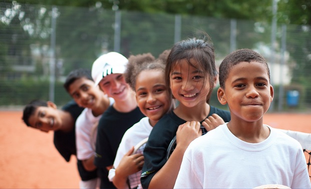 BASE TENNIS gibt strategische Partnerschaft mit Teach Tennis International als Motor für das Programm des U10 bekannt.